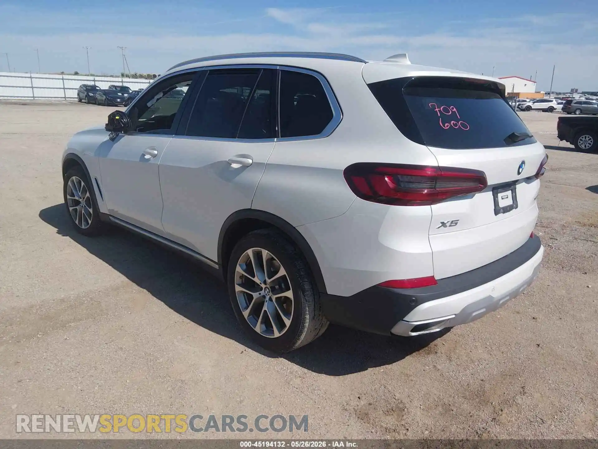3 fotografías del automóvil dañado 5UXCR6C09P9R75988 BMW X5 2023