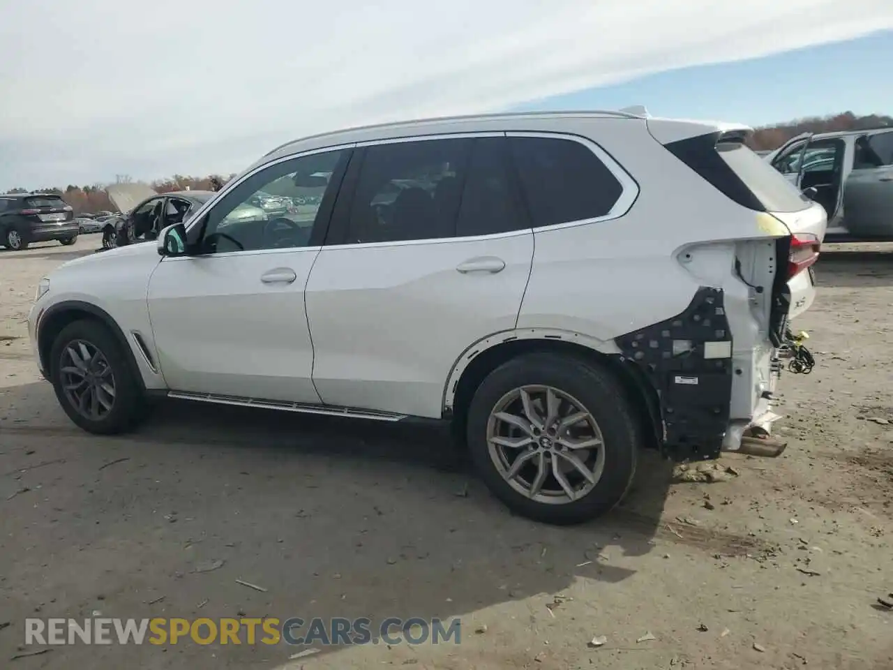 2 fotografías del automóvil dañado 5UXCR6C09P9R76722 BMW X5 2023