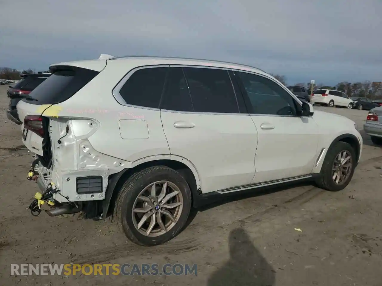 3 fotografías del automóvil dañado 5UXCR6C09P9R76722 BMW X5 2023
