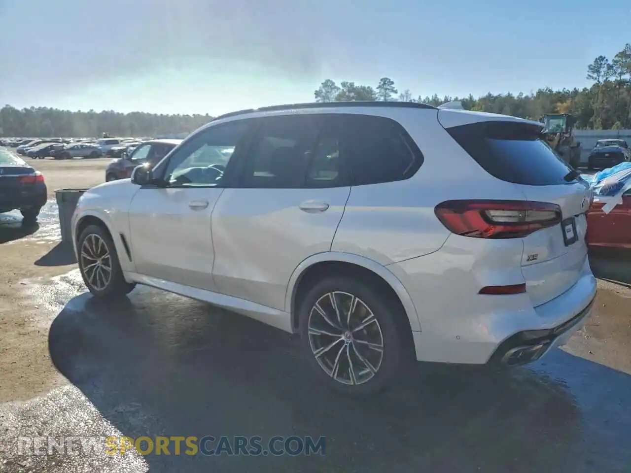 2 Photograph of a damaged car 5UXJU4C01P9R05699 BMW X5 2023