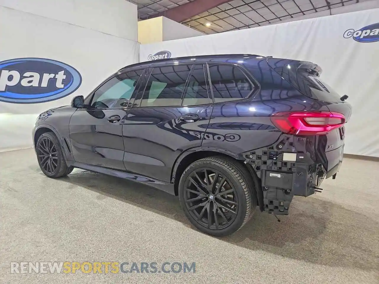 2 Photograph of a damaged car 5UXJU4C03P9P45342 BMW X5 2023