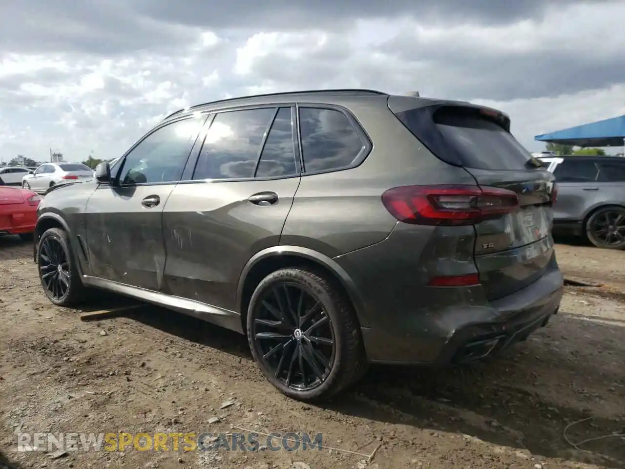 2 fotografías del automóvil dañado 5UXJU4C07P9R21924 BMW X5 2023