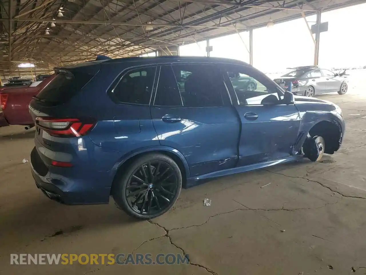 3 Photograph of a damaged car 5UXJU4C09P9P85232 BMW X5 2023