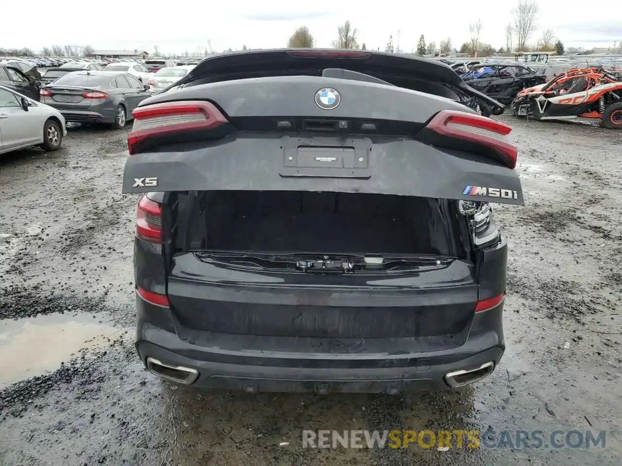6 Photograph of a damaged car 5UXJU4C0XP9R02073 BMW X5 2023