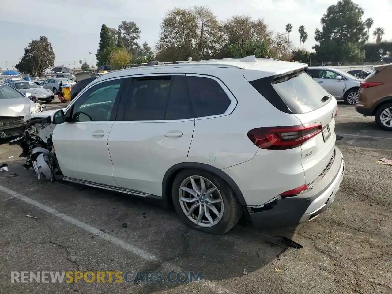 2 Photograph of a damaged car 5UXTA6C02P9R27773 BMW X5 2023
