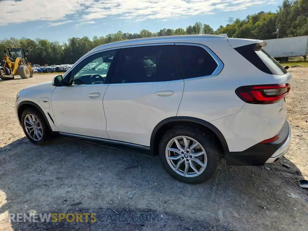 2 Photograph of a damaged car 5UXTA6C03P9N46160 BMW X5 2023