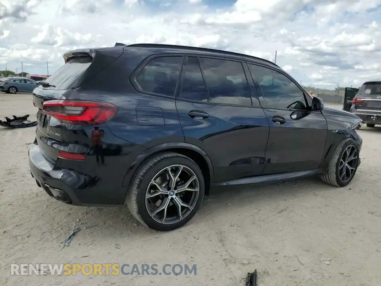 3 Photograph of a damaged car 5UXTA6C03P9N68546 BMW X5 2023
