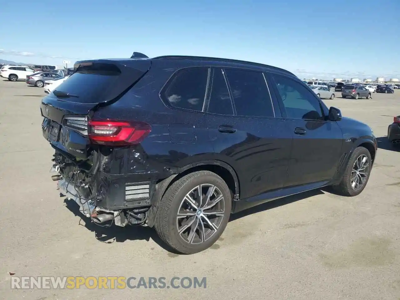 3 Photograph of a damaged car 5UXTA6C03P9P44673 BMW X5 2023