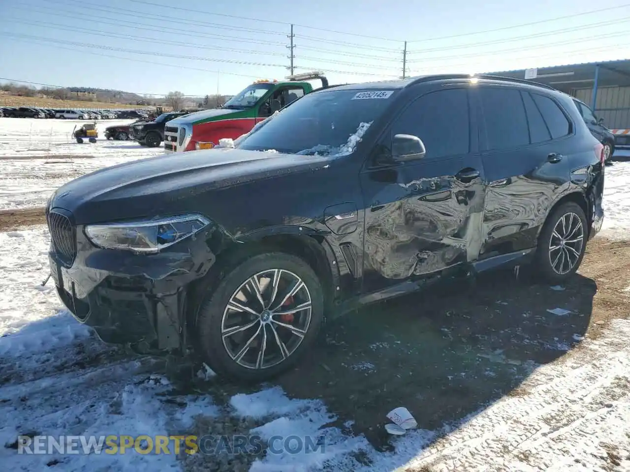 1 Photograph of a damaged car 5UXTA6C06P9P94032 BMW X5 2023