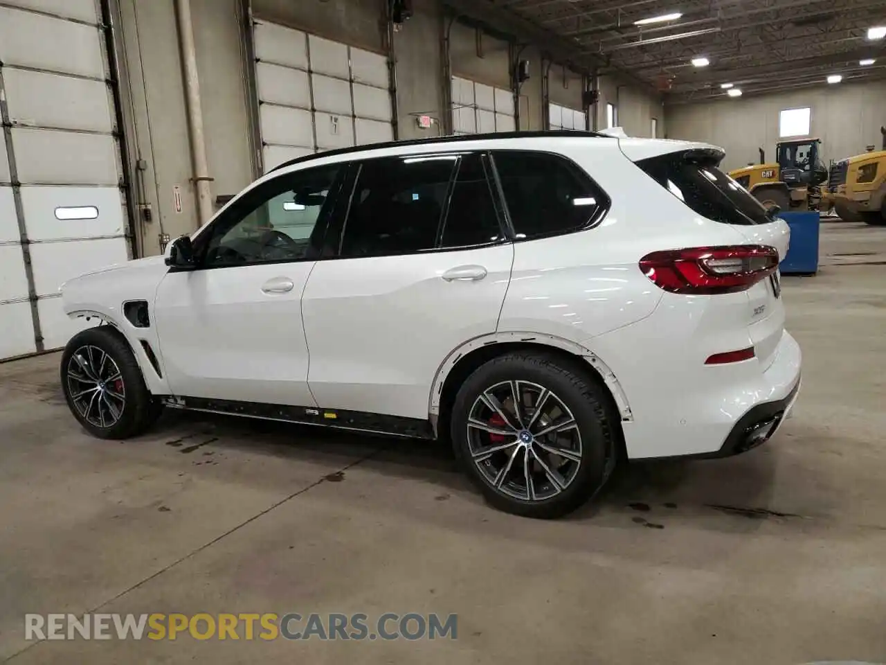 2 Photograph of a damaged car 5UXTA6C07P9N71269 BMW X5 2023