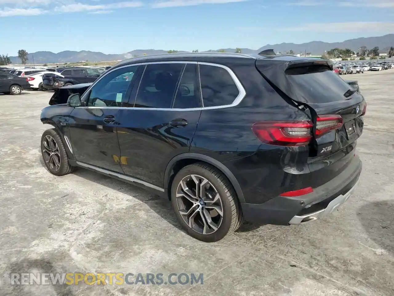 2 Photograph of a damaged car 5UXTA6C07P9N82062 BMW X5 2023