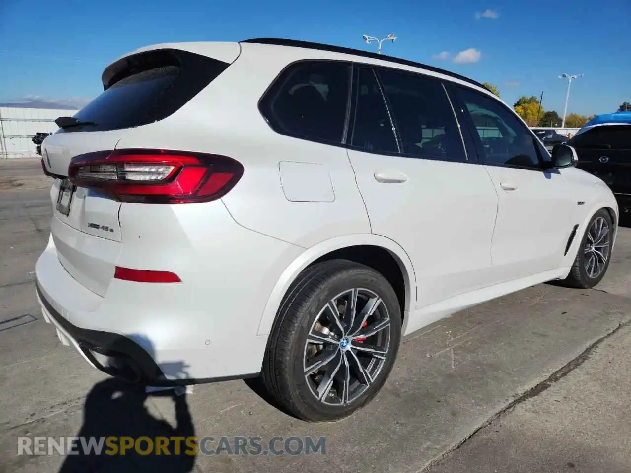 3 Photograph of a damaged car 5UXTA6C08P9N94916 BMW X5 2023