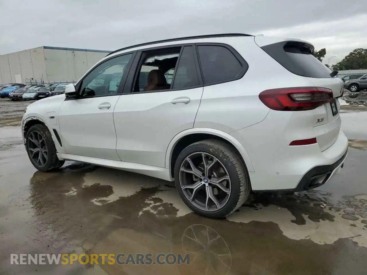 2 Photograph of a damaged car 5UXTA6C08P9P23298 BMW X5 2023