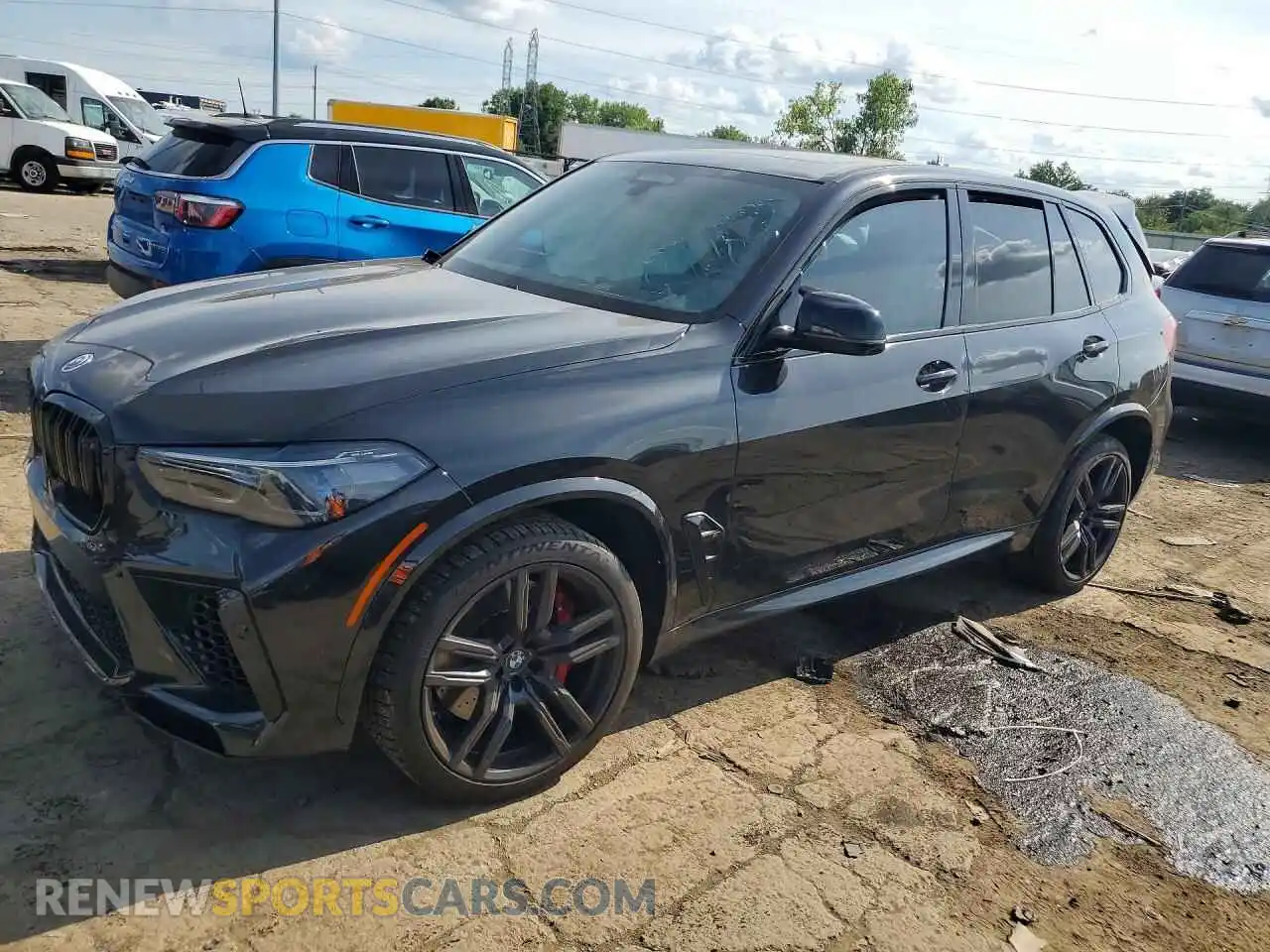 1 Photograph of a damaged car 5YMJU0C02P9N58482 BMW X5 2023