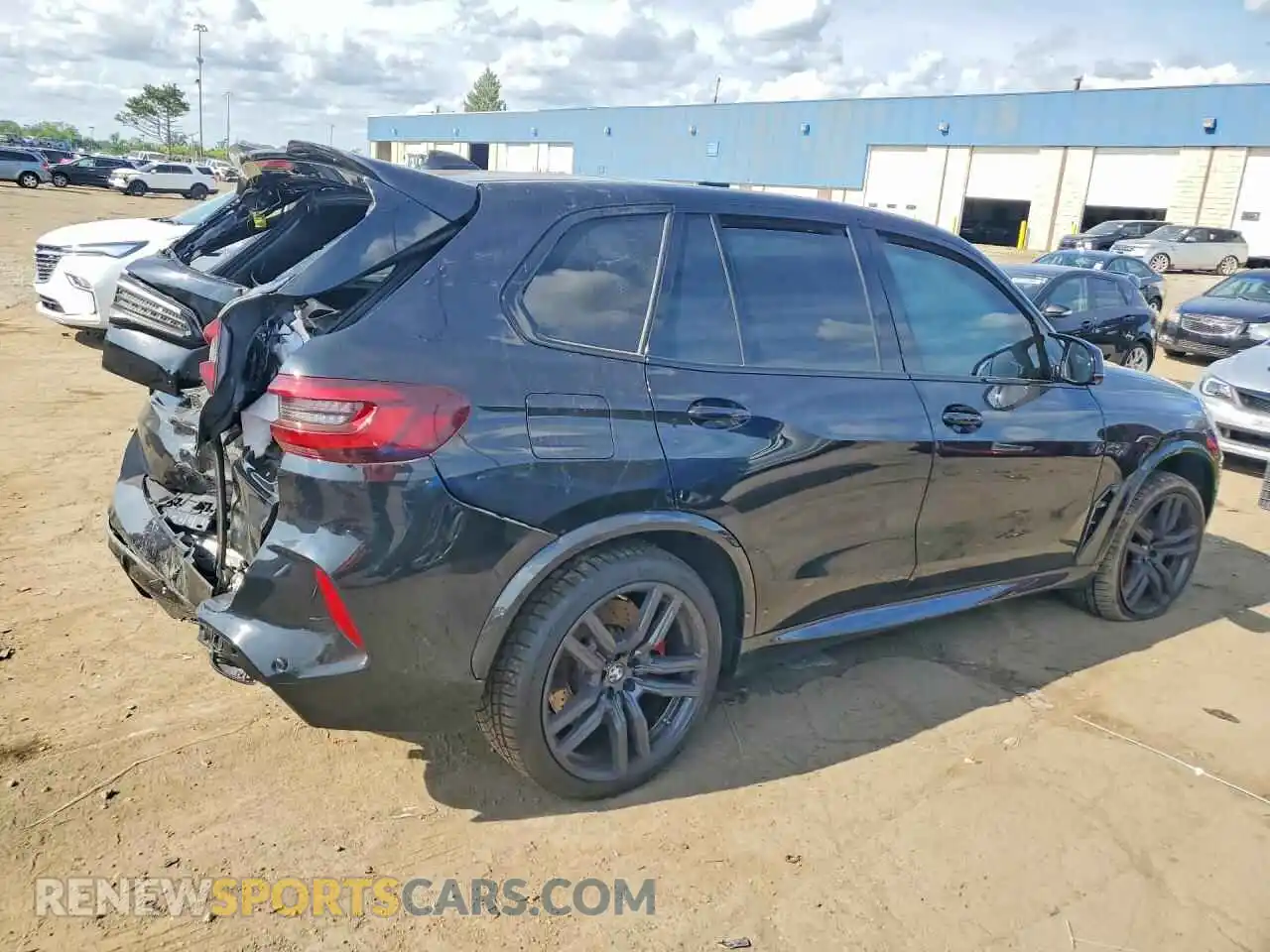 3 Photograph of a damaged car 5YMJU0C02P9N58482 BMW X5 2023