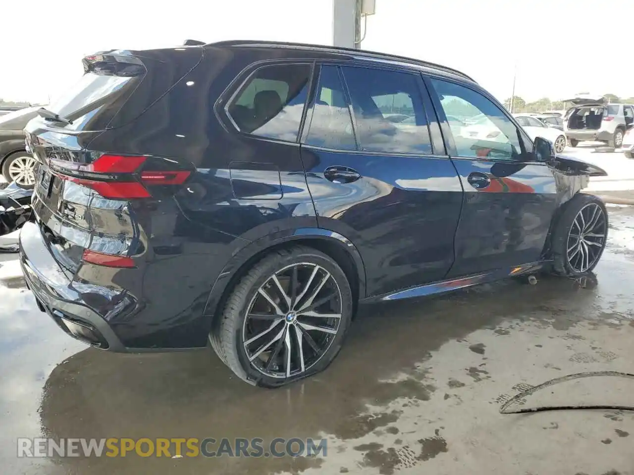 3 Photograph of a damaged car 5UX13EU04R9S18193 BMW X5 2024