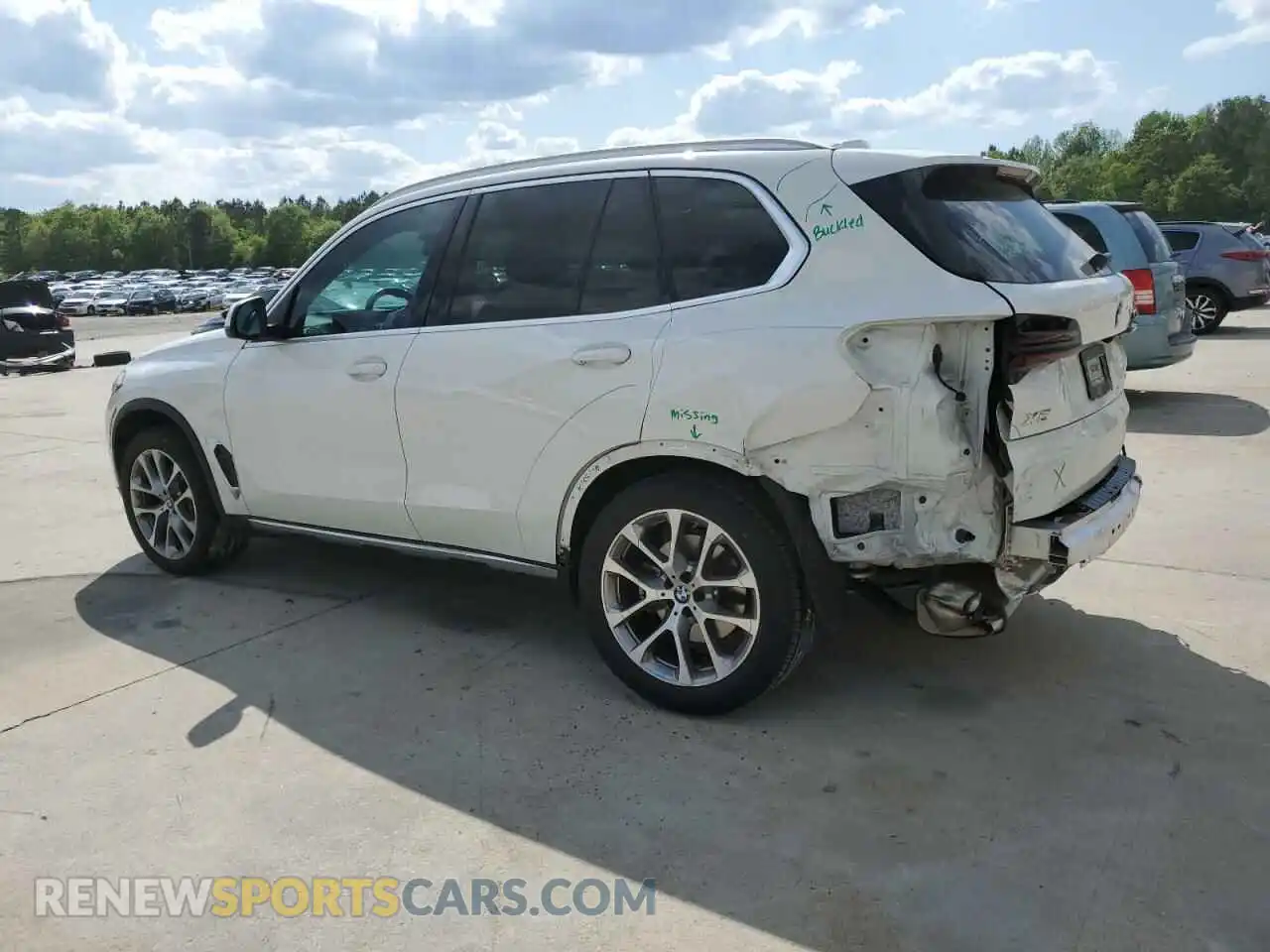 2 Photograph of a damaged car 5UX13EU05R9S49811 BMW X5 2024