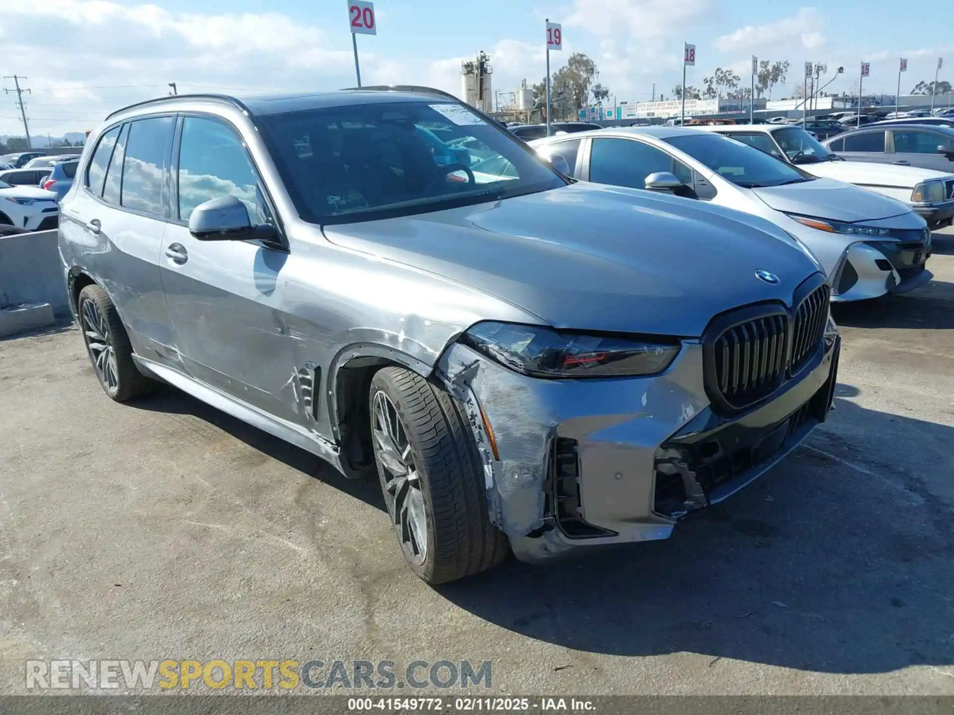 1 Photograph of a damaged car 5UX13EU06R9S86320 BMW X5 2024