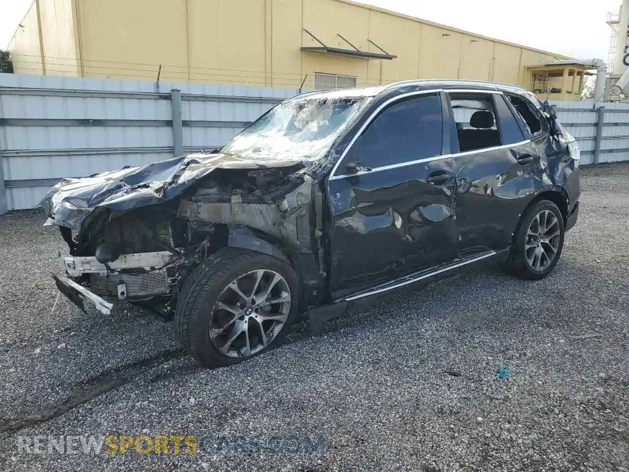 1 Photograph of a damaged car 5UX13EU07R9S14834 BMW X5 2024
