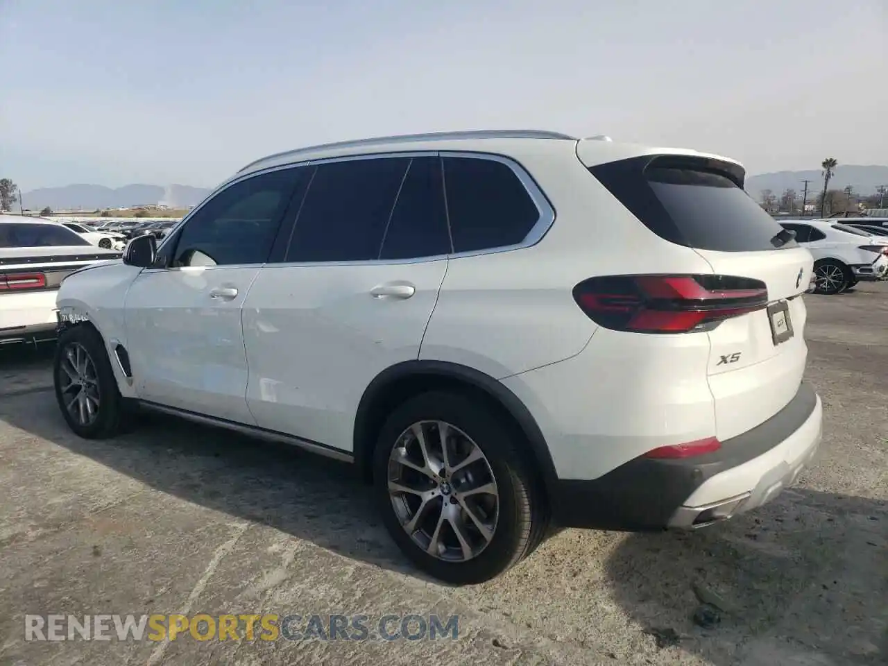 2 Photograph of a damaged car 5UX13EU07R9S70689 BMW X5 2024
