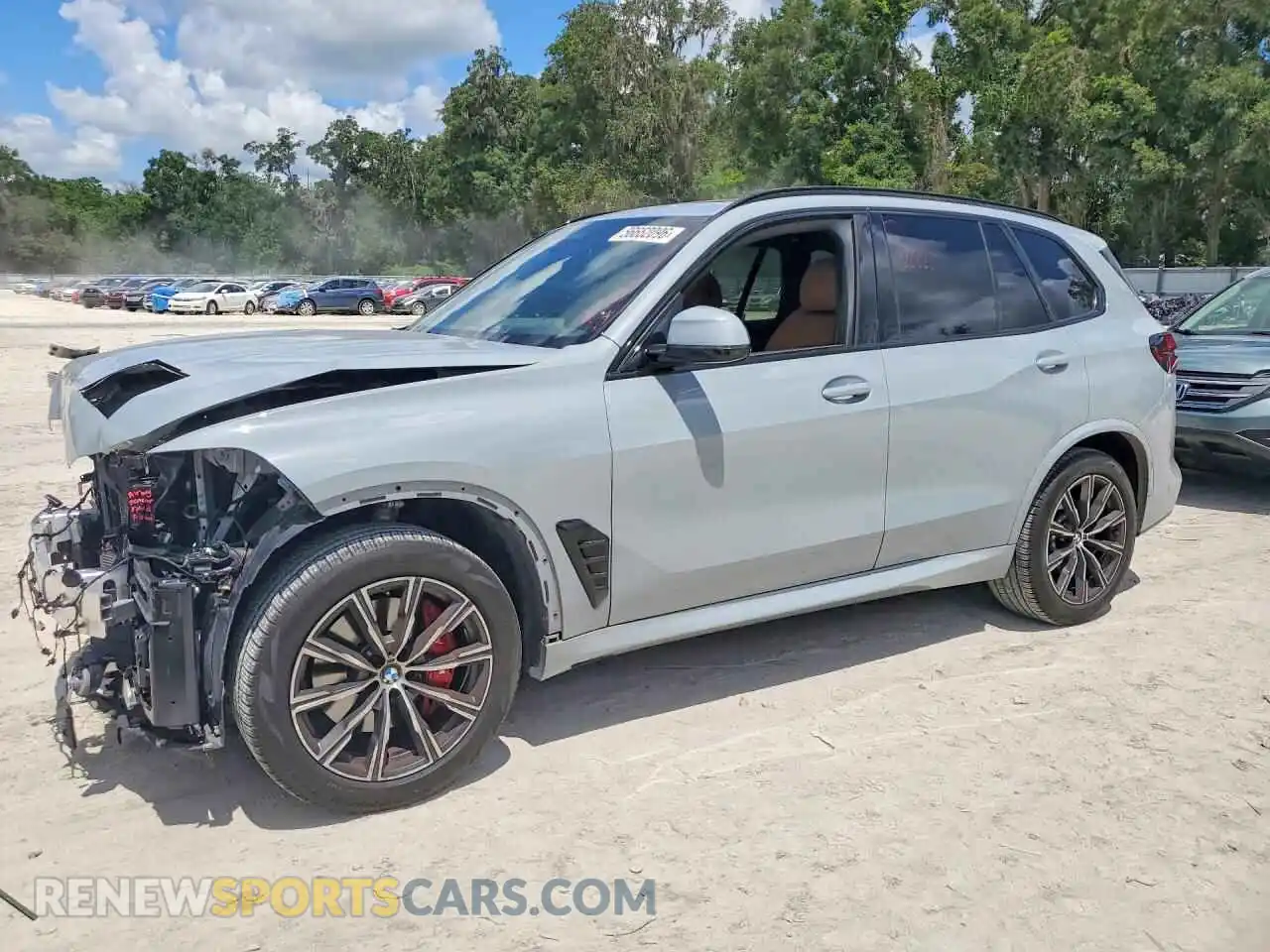 1 Photograph of a damaged car 5UX13EU08R9S43985 BMW X5 2024