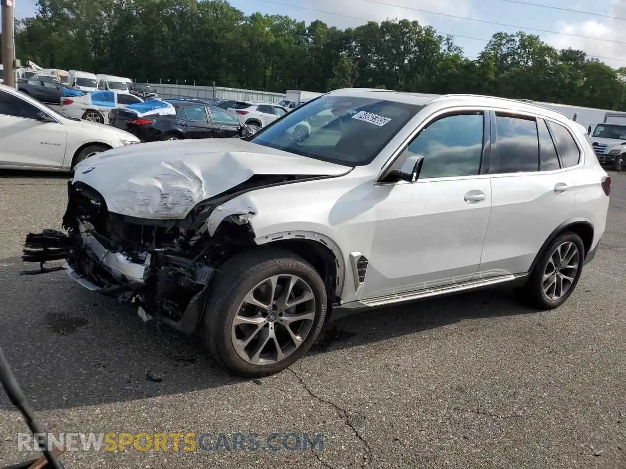 1 Photograph of a damaged car 5UX13EU08R9U55673 BMW X5 2024