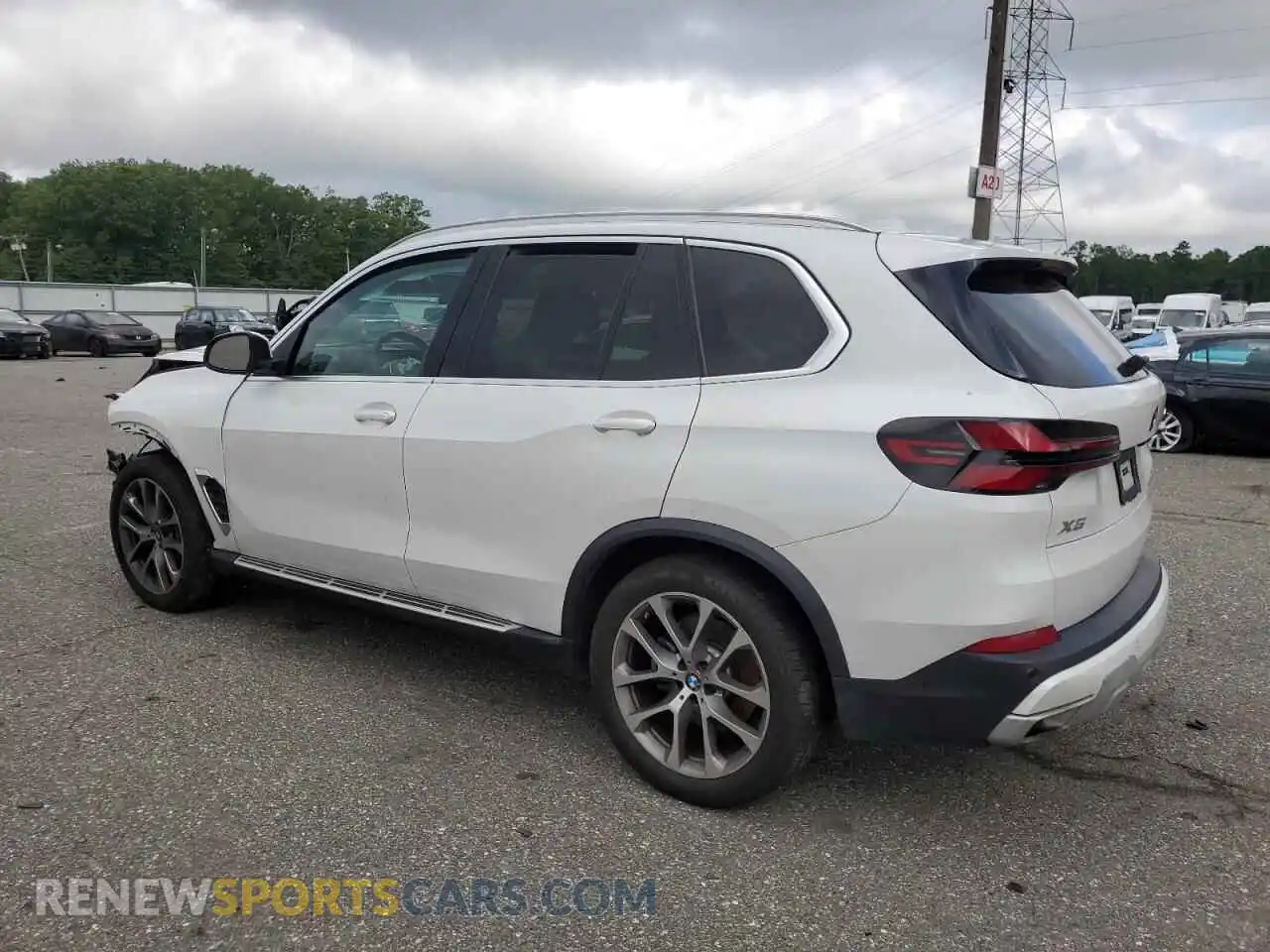 2 Photograph of a damaged car 5UX13EU08R9U55673 BMW X5 2024