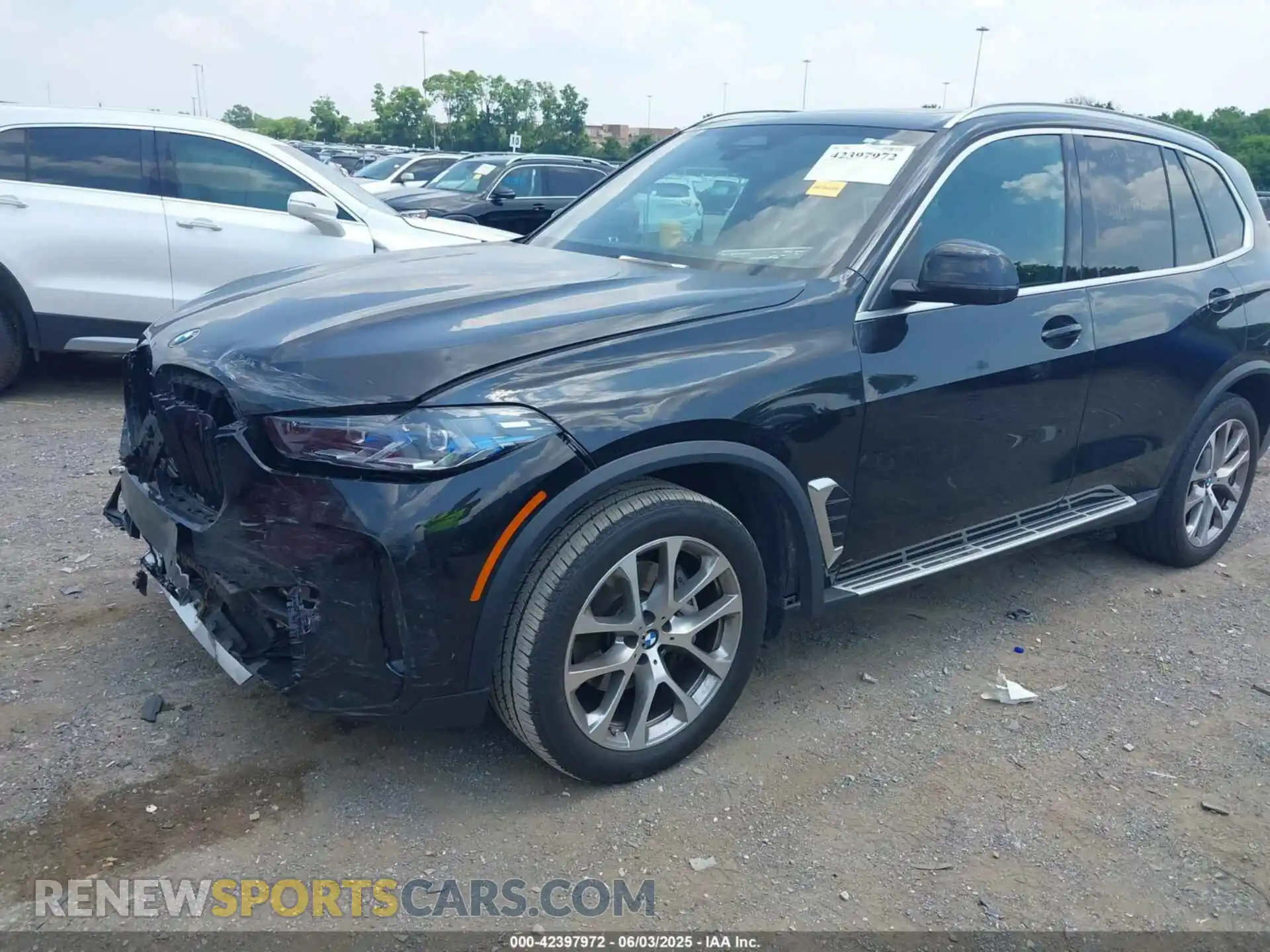2 fotografías del automóvil dañado 5UX13EU09R9S15130 BMW X5 2024