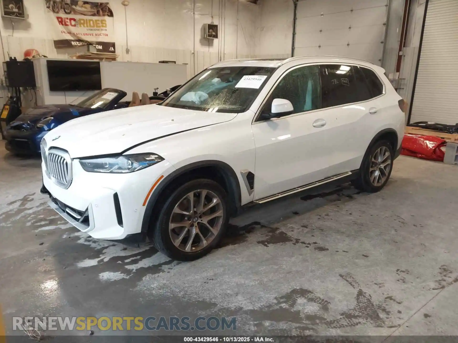 2 Photograph of a damaged car 5UX13EU09R9T47935 BMW X5 2024