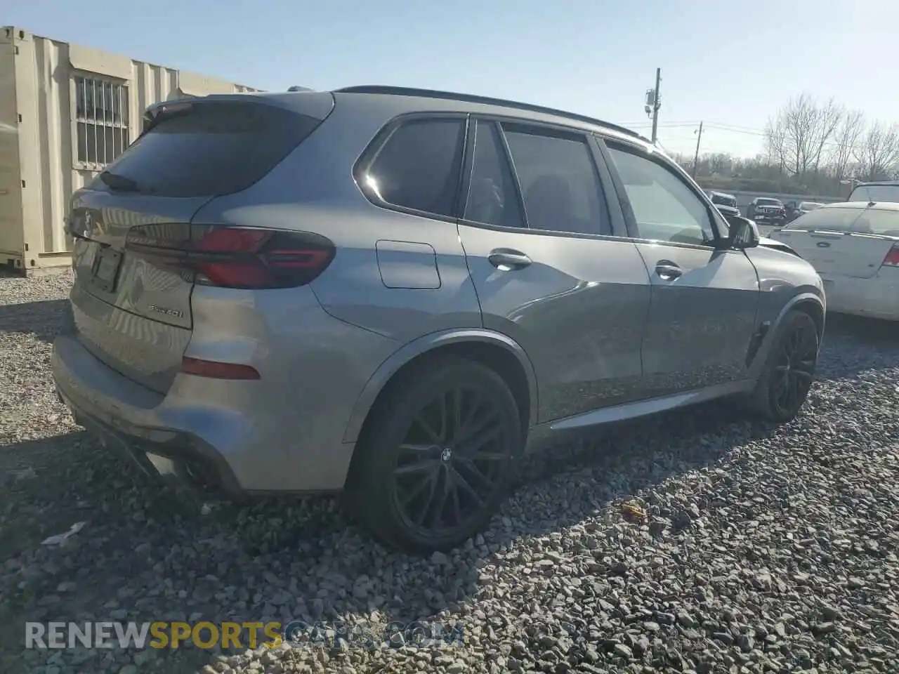 3 Photograph of a damaged car 5UX13EU09R9T72995 BMW X5 2024