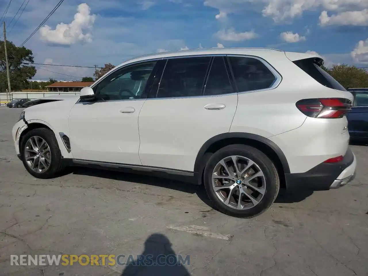 2 fotografías del automóvil dañado 5UX13EU09R9V97160 BMW X5 2024