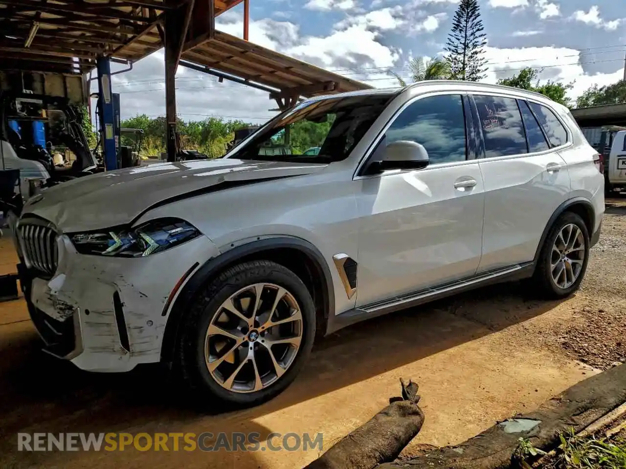 1 Фотография поврежденного автомобиля 5UX13EU0XR9U20732 BMW X5 2024