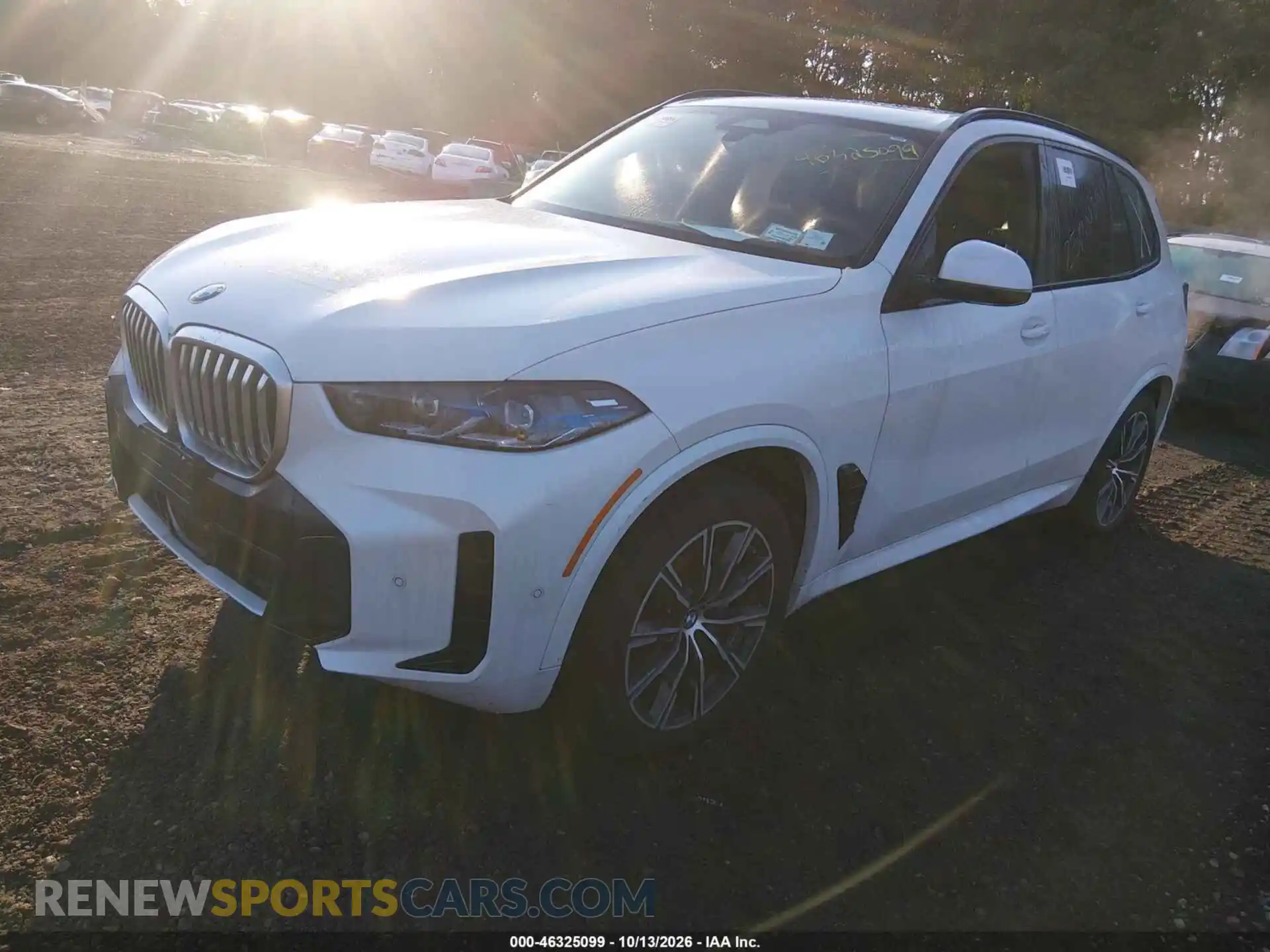 2 Photograph of a damaged car 5UX23EU00R9S10449 BMW X5 2024