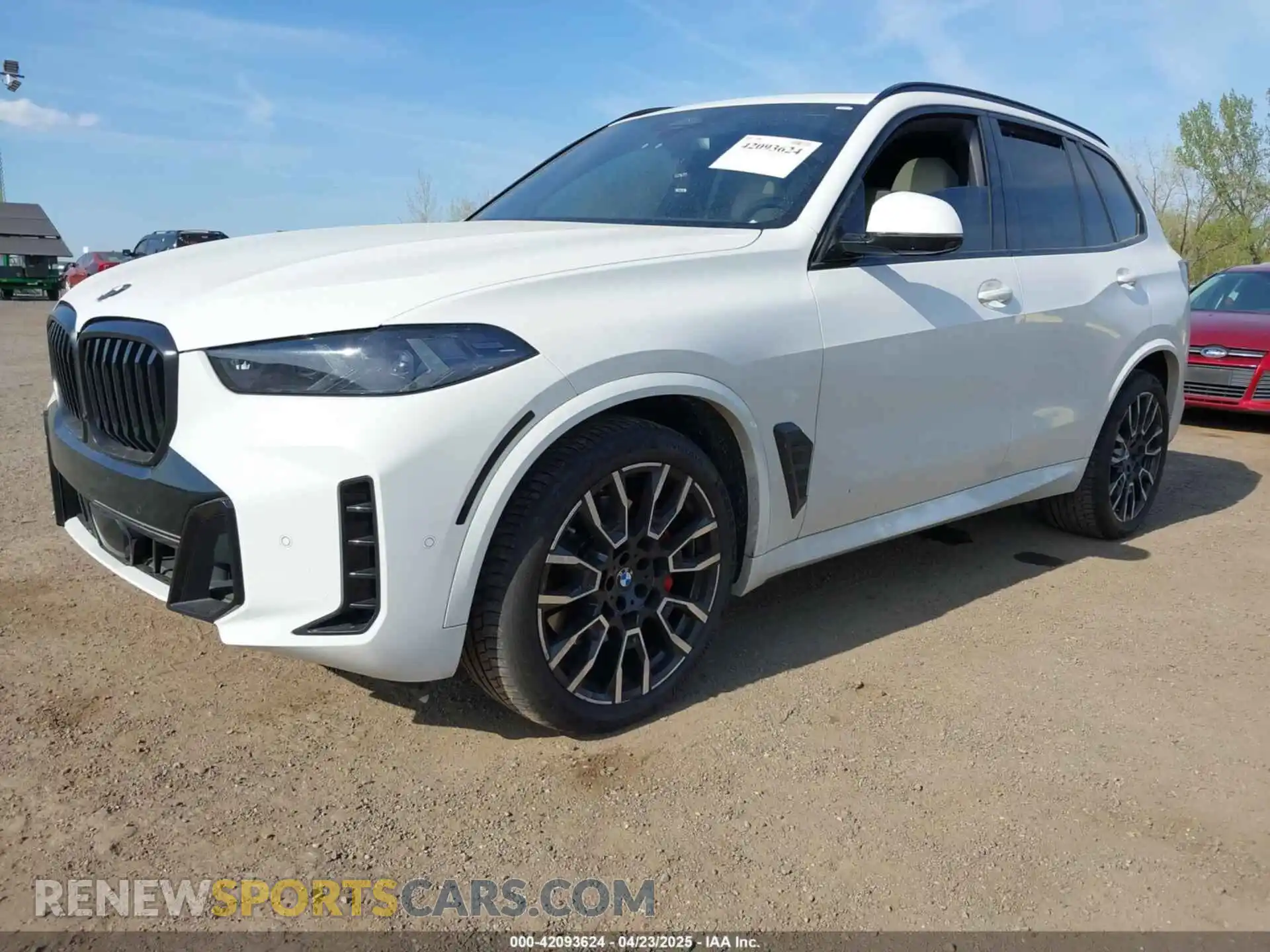 2 Photograph of a damaged car 5UX23EU00R9S22536 BMW X5 2024