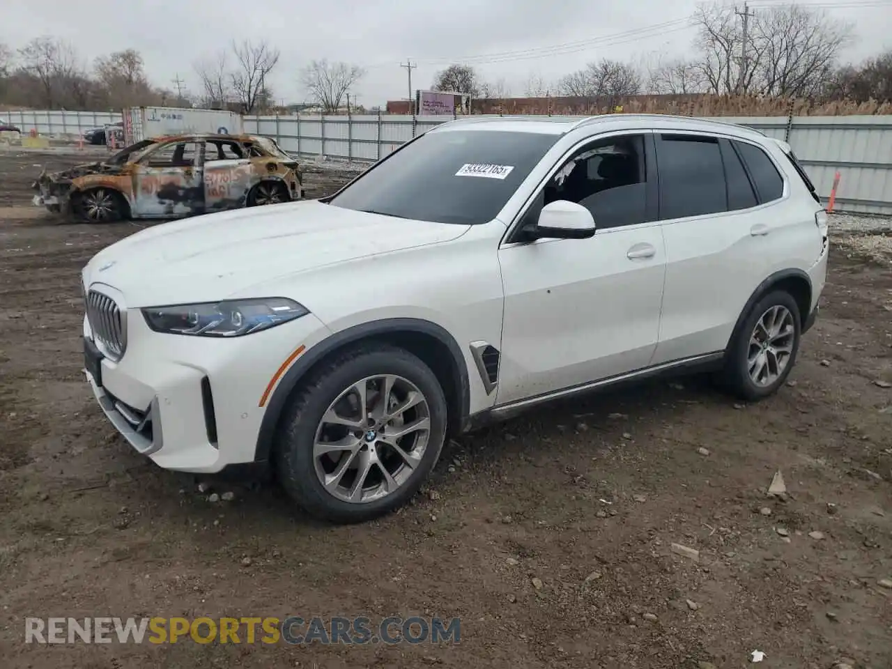 1 Photograph of a damaged car 5UX23EU00R9S44178 BMW X5 2024