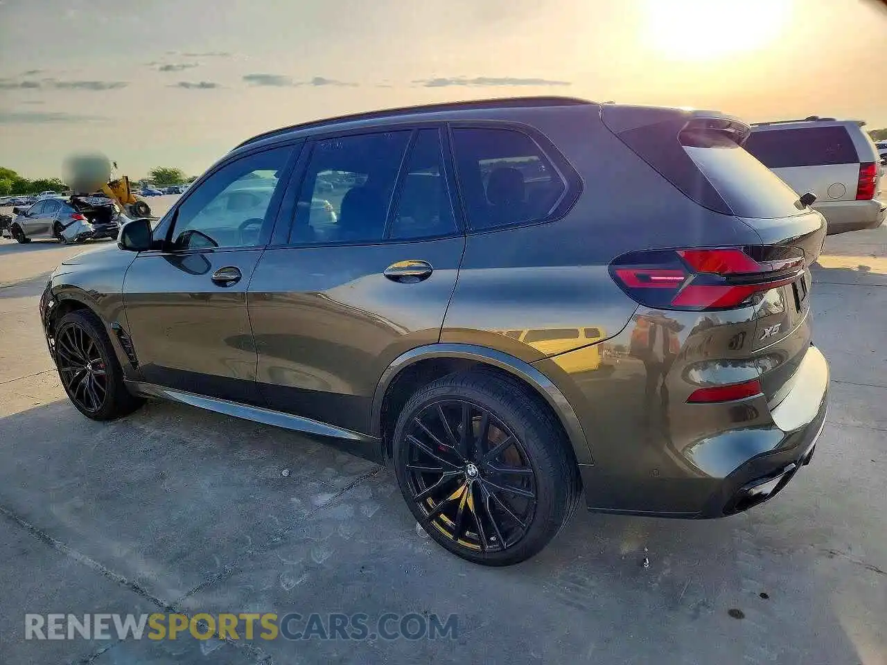2 Photograph of a damaged car 5UX23EU00R9V48076 BMW X5 2024