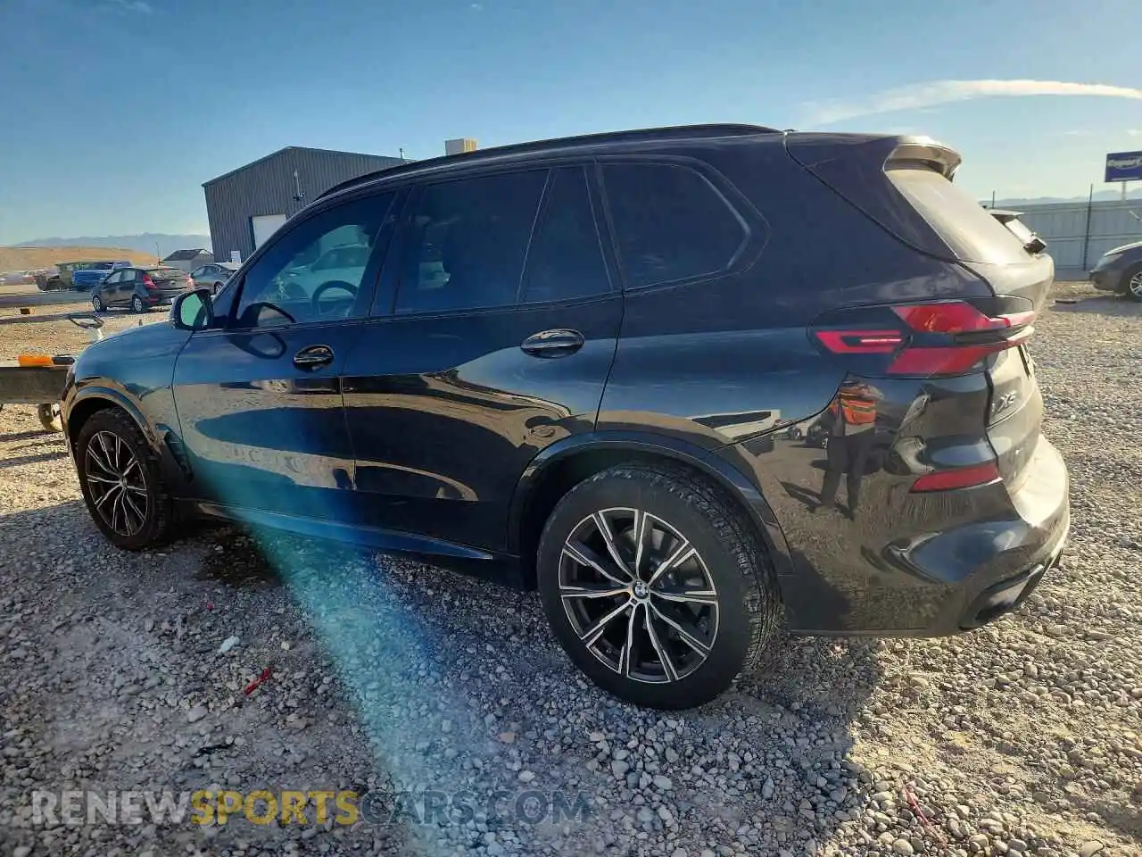 2 fotografías del automóvil dañado 5UX23EU00R9W18918 BMW X5 2024