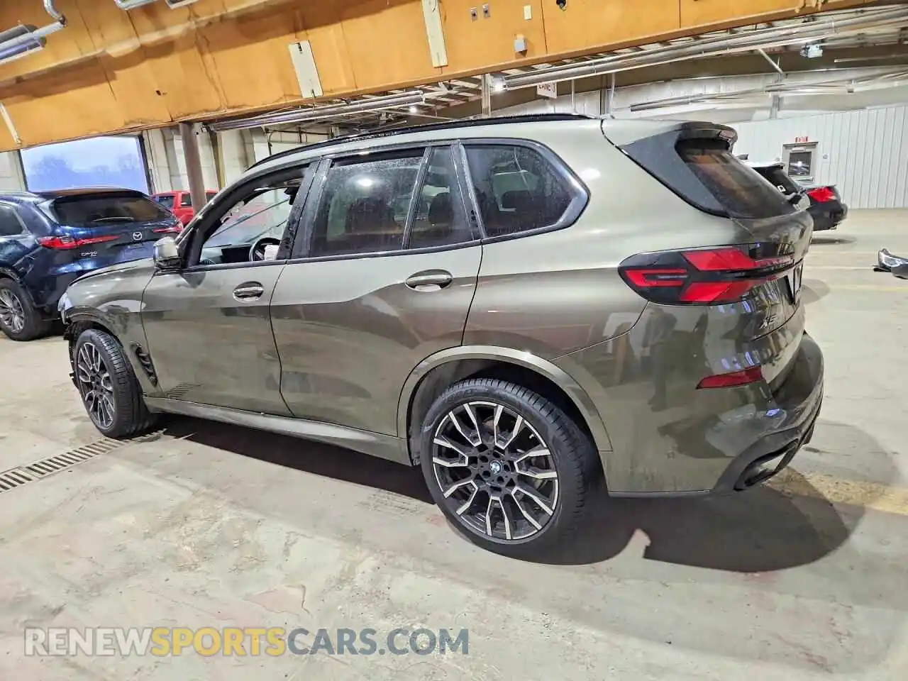 2 Photograph of a damaged car 5UX23EU01R9S38938 BMW X5 2024