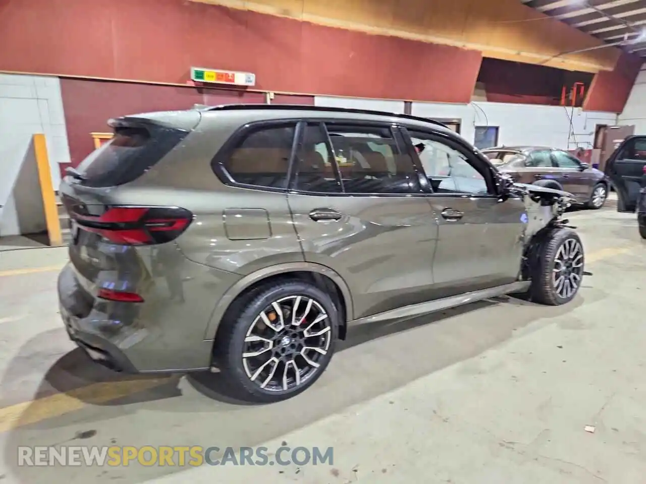 3 Photograph of a damaged car 5UX23EU01R9S38938 BMW X5 2024