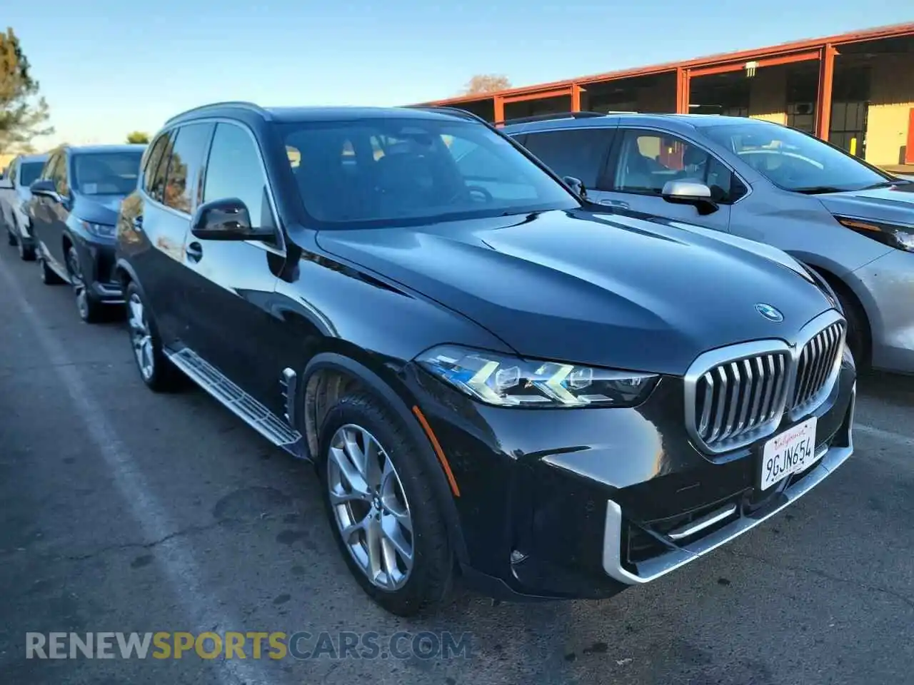 1 Photograph of a damaged car 5UX23EU01R9S53200 BMW X5 2024
