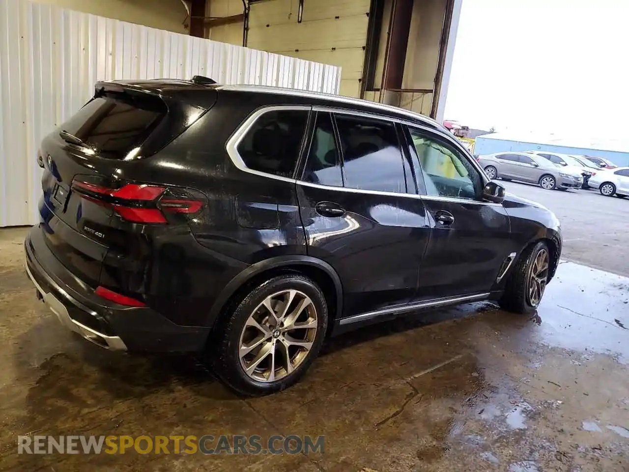 3 Photograph of a damaged car 5UX23EU01R9S64911 BMW X5 2024