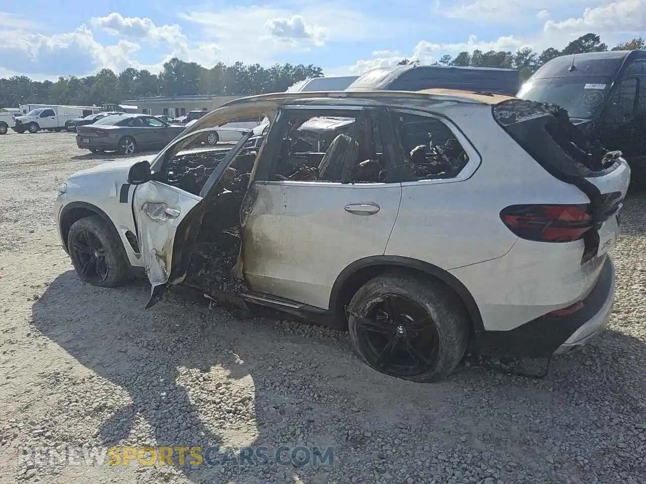 2 Photograph of a damaged car 5UX23EU01R9T63678 BMW X5 2024
