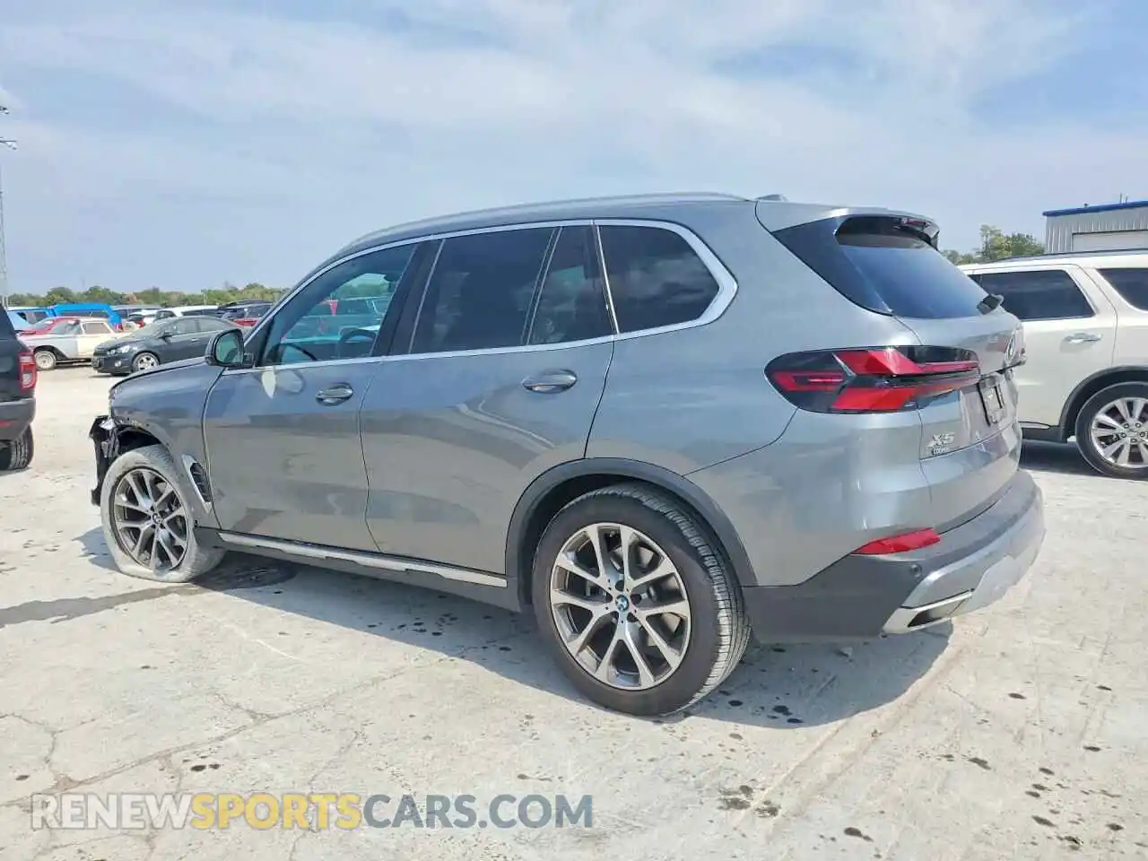2 Фотография поврежденного автомобиля 5UX23EU02R9S28497 BMW X5 2024