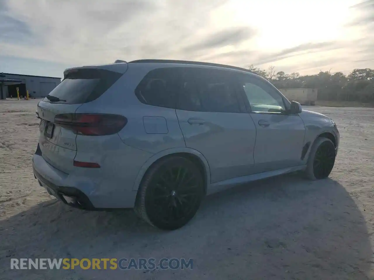 3 Фотография поврежденного автомобиля 5UX23EU02R9S65436 BMW X5 2024
