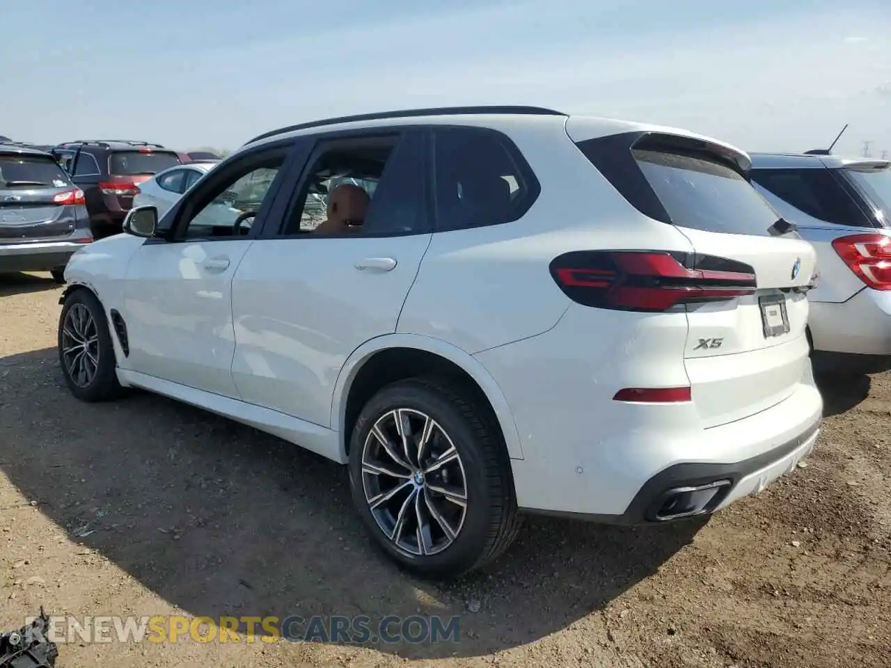 2 Фотография поврежденного автомобиля 5UX23EU02R9T40376 BMW X5 2024