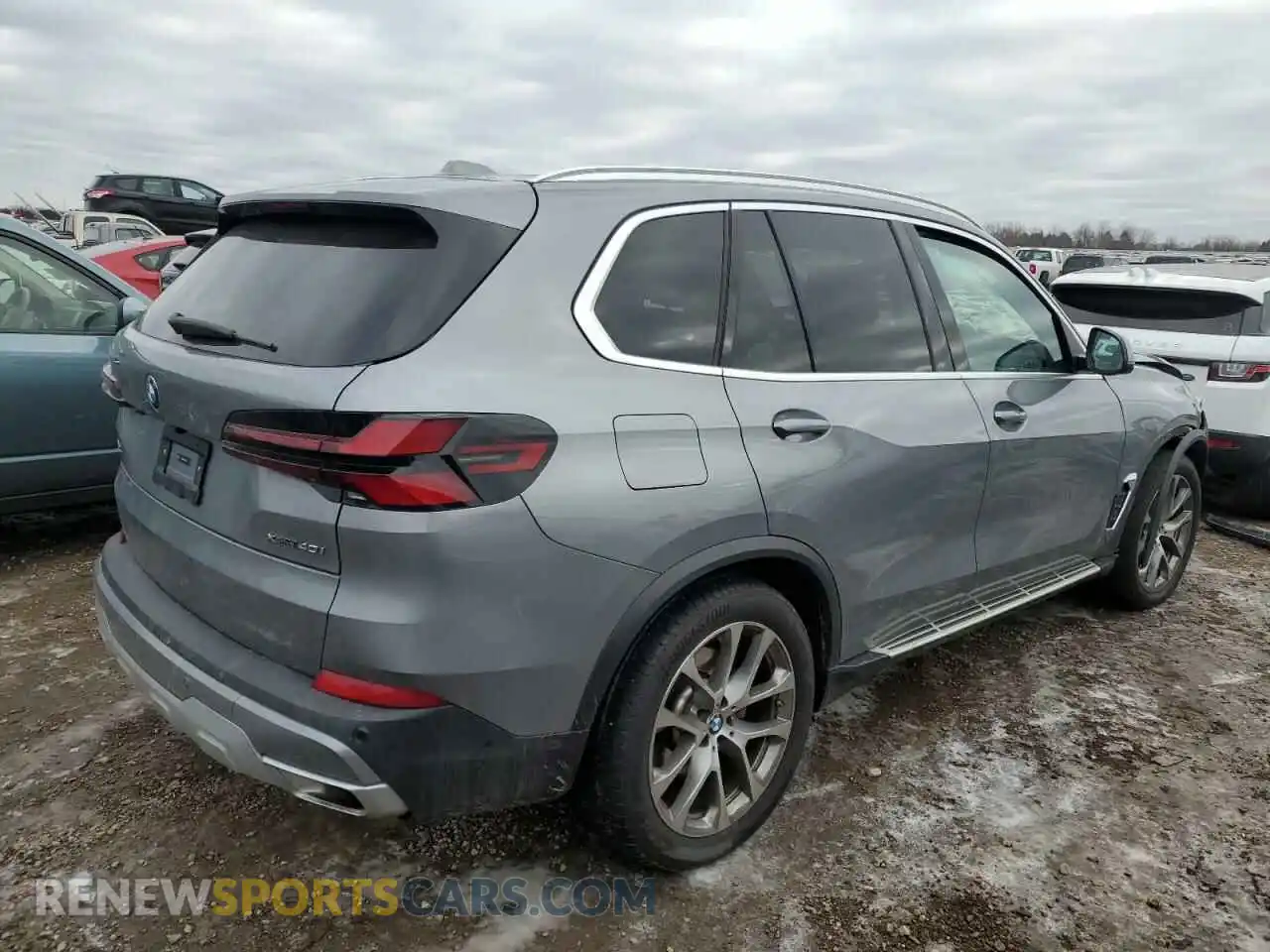 3 Фотография поврежденного автомобиля 5UX23EU02R9T53421 BMW X5 2024