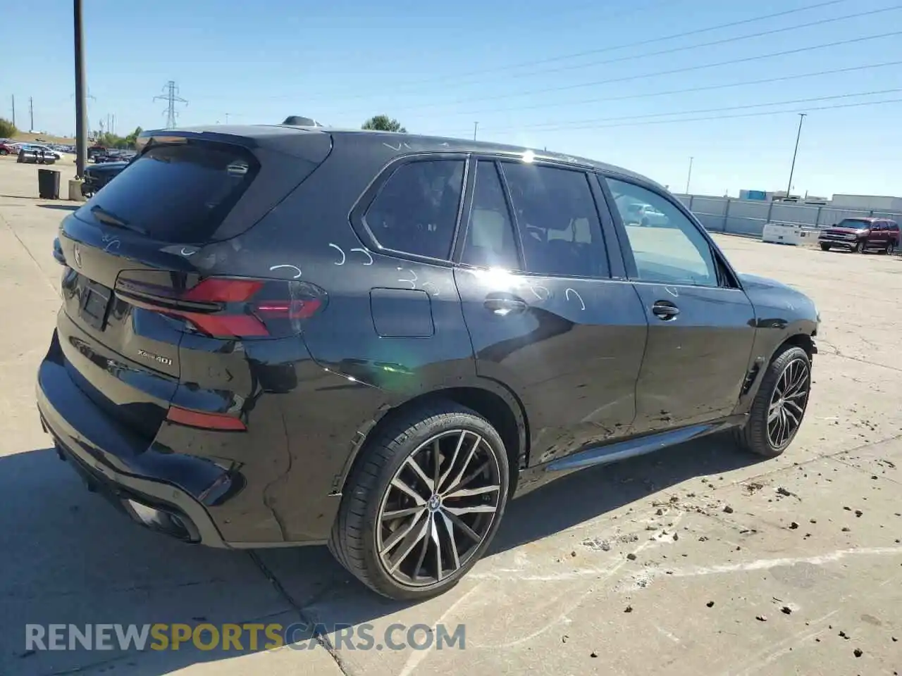 3 Photograph of a damaged car 5UX23EU02R9T61146 BMW X5 2024