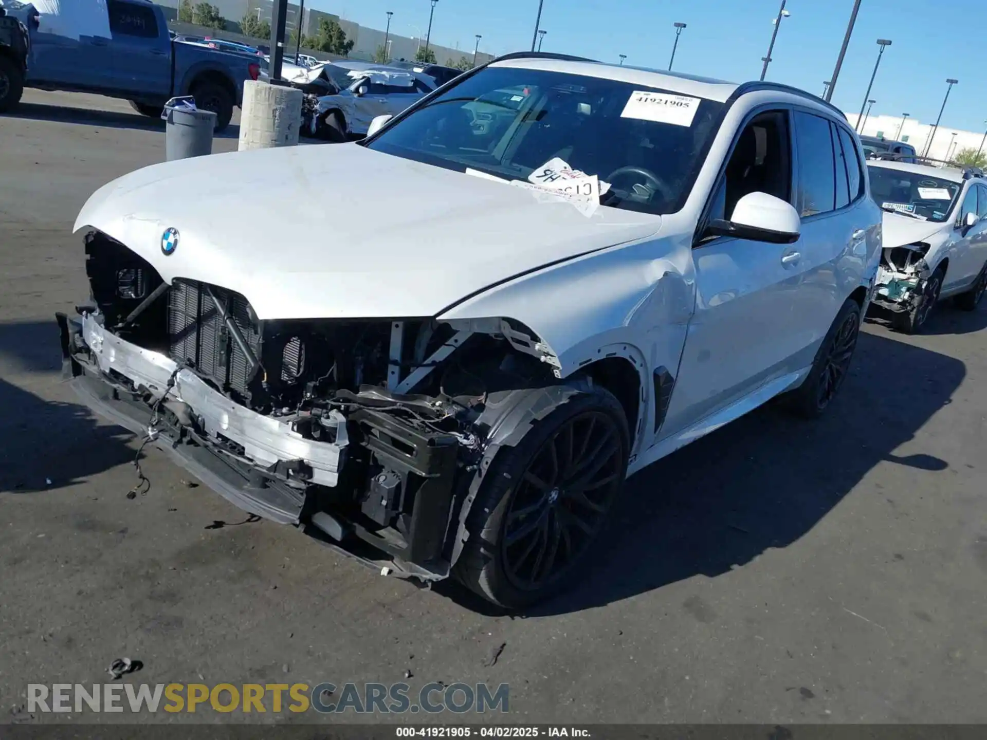 2 Photograph of a damaged car 5UX23EU02R9T61437 BMW X5 2024