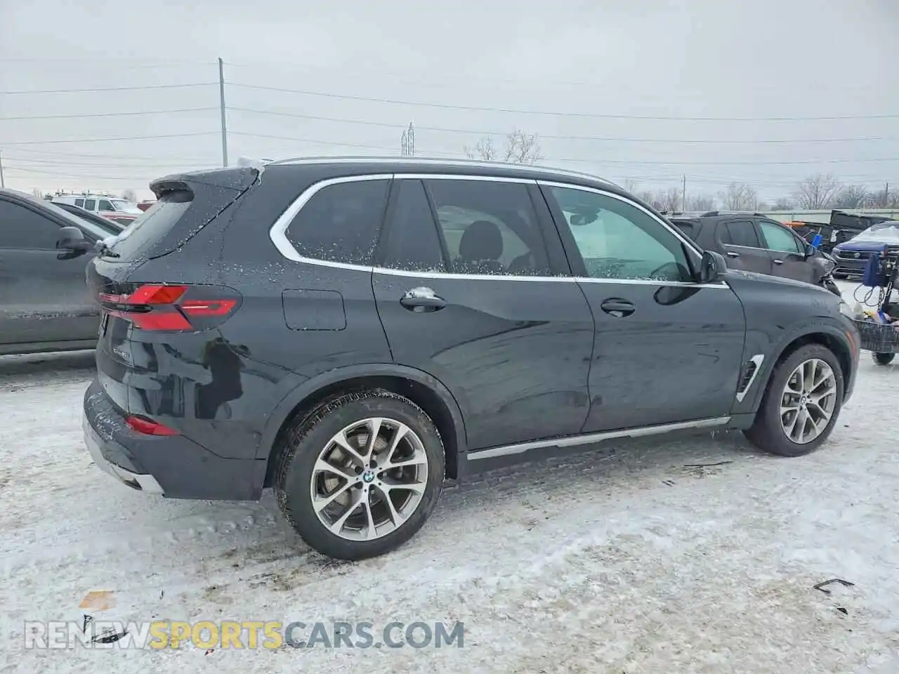 3 Photograph of a damaged car 5UX23EU02R9V32428 BMW X5 2024
