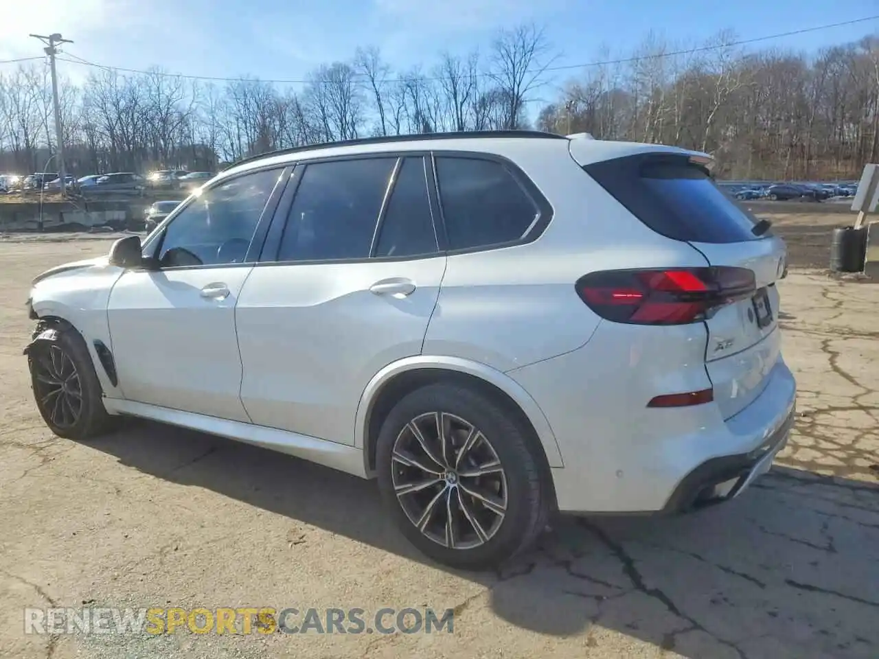 2 Photograph of a damaged car 5UX23EU02R9W21710 BMW X5 2024